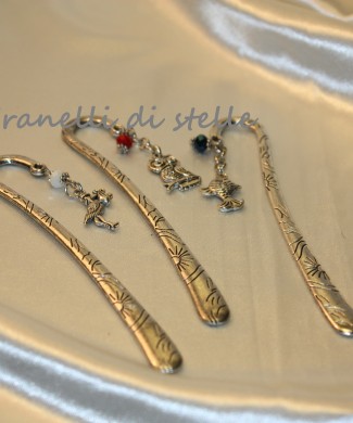 SEGNALIBRO artigianale. GRANELLI DI STELLE. CREAZIONI VENDITA NEGOZIO, BIJOUX ARTIGIANALI: ANELLI, BRACCIALI, COLLANE, ORECCHINI, CIONDOLI, SEGNALIBRI, ACCESSORI CERIMONIA, PARURE