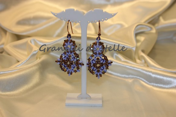 ORECCHINI artigianali. GRANELLI DI STELLE. CREAZIONI VENDITA NEGOZIO, BIJOUX ARTIGIANALI: ANELLI, BRACCIALI, COLLANE, ORECCHINI, CIONDOLI, SEGNALIBRI, ACCESSORI CERIMONIA, PARURE