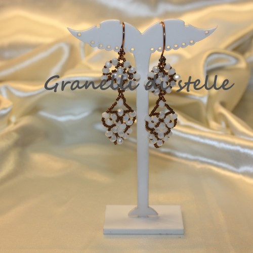 ORECCHINI artigianali. GRANELLI DI STELLE. CREAZIONI VENDITA NEGOZIO, BIJOUX ARTIGIANALI: ANELLI, BRACCIALI, COLLANE, ORECCHINI, CIONDOLI, SEGNALIBRI, ACCESSORI CERIMONIA, PARURE