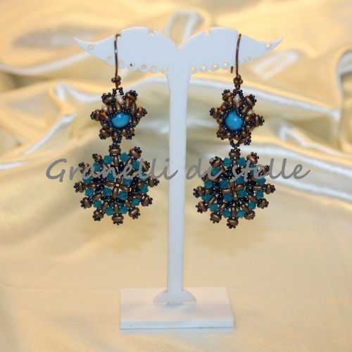 ORECCHINI artigianali. GRANELLI DI STELLE. CREAZIONI VENDITA NEGOZIO, BIJOUX ARTIGIANALI: ANELLI, BRACCIALI, COLLANE, ORECCHINI, CIONDOLI, SEGNALIBRI, ACCESSORI CERIMONIA, PARURE