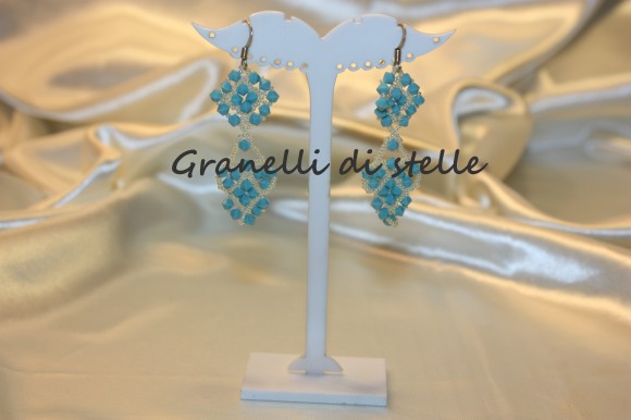 ORECCHINI artigianali. GRANELLI DI STELLE. CREAZIONI VENDITA NEGOZIO, BIJOUX ARTIGIANALI: ANELLI, BRACCIALI, COLLANE, ORECCHINI, CIONDOLI, SEGNALIBRI, ACCESSORI CERIMONIA, PARURE