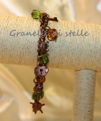 Bracciale artigianale. GRANELLI DI STELLE. CREAZIONI VENDITA NEGOZIO, BIJOUX ARTIGIANALI: ANELLI, BRACCIALI, COLLANE, ORECCHINI, CIONDOLI, SEGNALIBRI, ACCESSORI CERIMONIA, PARURE