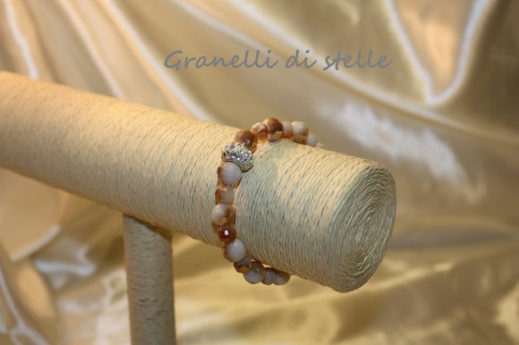 Bracciale artigianale. GRANELLI DI STELLE. CREAZIONI VENDITA NEGOZIO, BIJOUX ARTIGIANALI: ANELLI, BRACCIALI, COLLANE, ORECCHINI, CIONDOLI, SEGNALIBRI, ACCESSORI CERIMONIA, PARURE