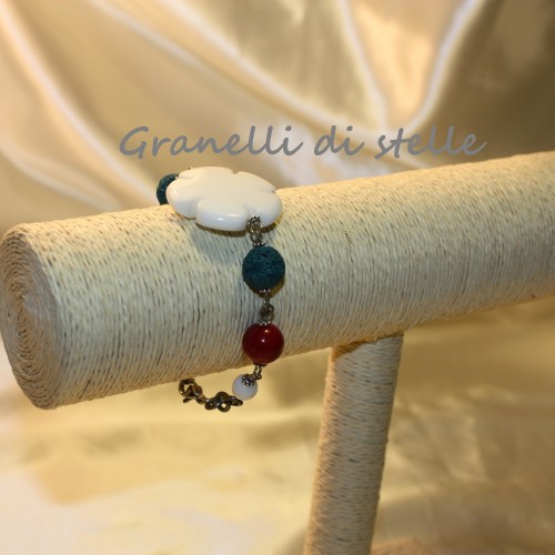 Bracciale artigianale. GRANELLI DI STELLE. CREAZIONI VENDITA NEGOZIO, BIJOUX ARTIGIANALI: ANELLI, BRACCIALI, COLLANE, ORECCHINI, CIONDOLI, SEGNALIBRI, ACCESSORI CERIMONIA, PARURE