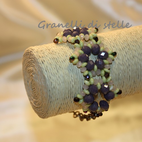 Bracciale artigianale. GRANELLI DI STELLE. CREAZIONI VENDITA NEGOZIO, BIJOUX ARTIGIANALI: ANELLI, BRACCIALI, COLLANE, ORECCHINI, CIONDOLI, SEGNALIBRI, ACCESSORI CERIMONIA, PARURE