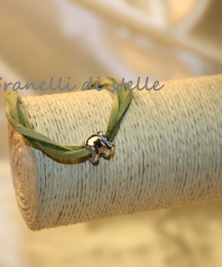 Bracciale artigianale. GRANELLI DI STELLE. CREAZIONI VENDITA NEGOZIO, BIJOUX ARTIGIANALI: ANELLI, BRACCIALI, COLLANE, ORECCHINI, CIONDOLI, SEGNALIBRI, ACCESSORI CERIMONIA, PARURE