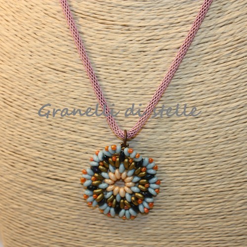 COLLANA artigianale. GRANELLI DI STELLE. CREAZIONI VENDITA NEGOZIO, BIJOUX ARTIGIANALI: ANELLI, BRACCIALI, COLLANE, ORECCHINI, CIONDOLI, SEGNALIBRI, ACCESSORI CERIMONIA, PARURE