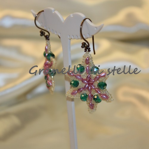 ORECCHINI artigianali. GRANELLI DI STELLE. CREAZIONI VENDITA NEGOZIO, BIJOUX ARTIGIANALI: ANELLI, BRACCIALI, COLLANE, ORECCHINI, CIONDOLI, SEGNALIBRI, ACCESSORI CERIMONIA, PARURE